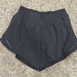 Lululemon Hotty Hot Short II *Long 4"